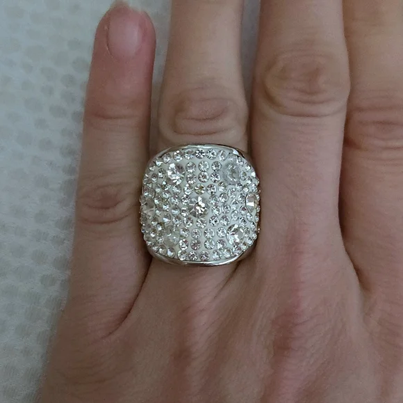 Swarovski Elements White Enamel And Clear Crystal Ring - Picture 2 of 2